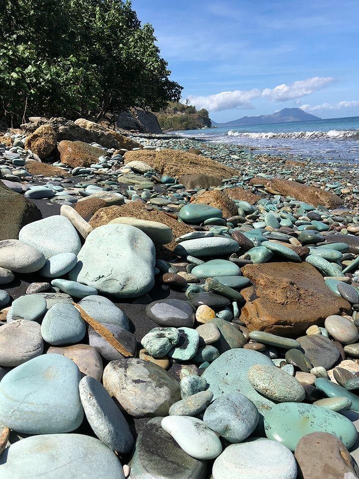 Nangapanda Blue Stone Beach