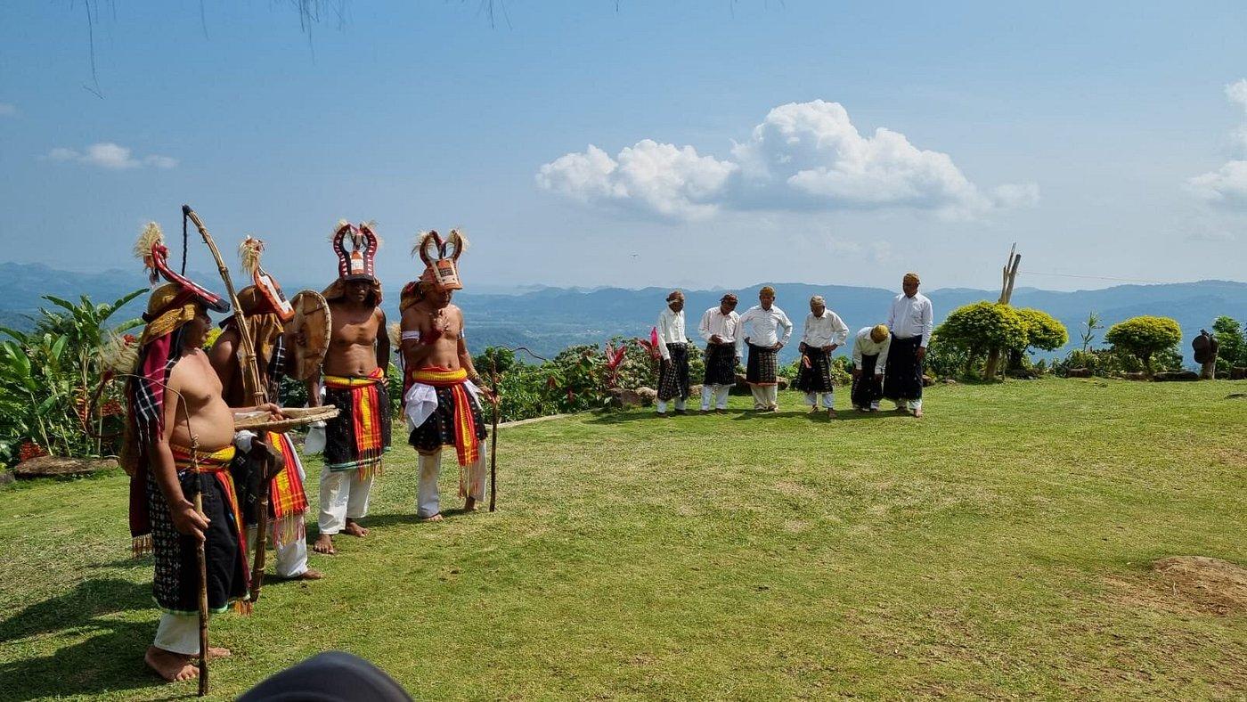 Mano Village
