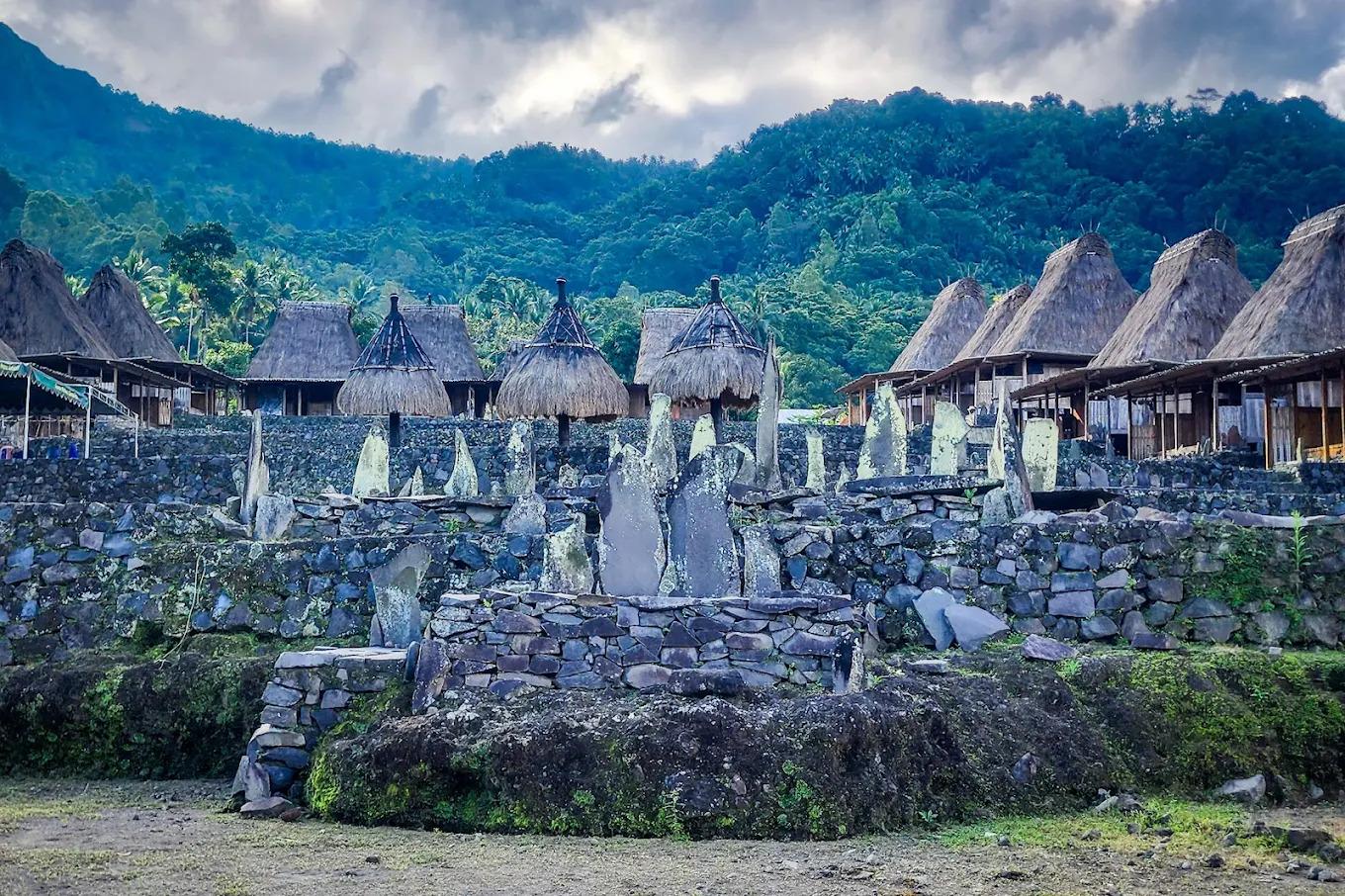 Guru Sina Village